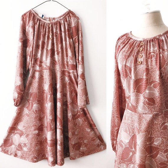 Vintage Long-Sleeve Floral Patterned Dress