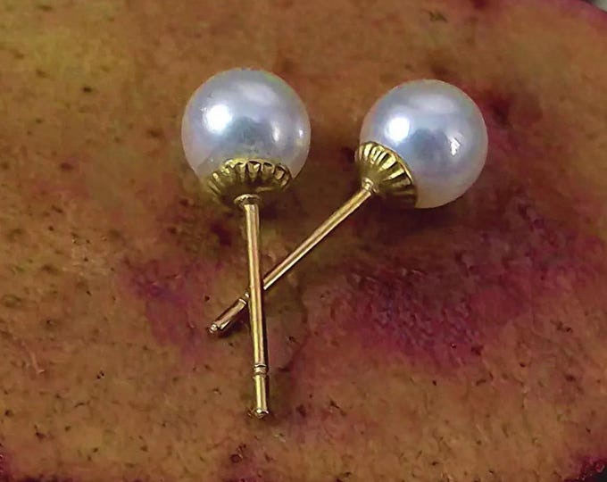 Vintage Faux Pearl Stud Earrings: Scalloped Mounting - Bridal Jewelry - Pierced Earrings