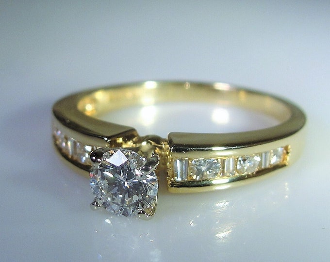 Engagement Ring, MAGICGLO 14K Yellow Gold Diamond Solitaire Ring w/ Alternating Round & Baguette Diamonds, Vintage Ring, Size 7, FREE SIZING