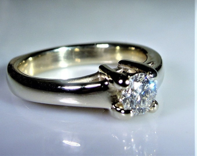 Engagement Ring, 14K White Gold Diamond Solitaire Engagement Ring, Wedding Ring, Anniversary Ring, Vintage Ring, Size 7, Free Sizing!!