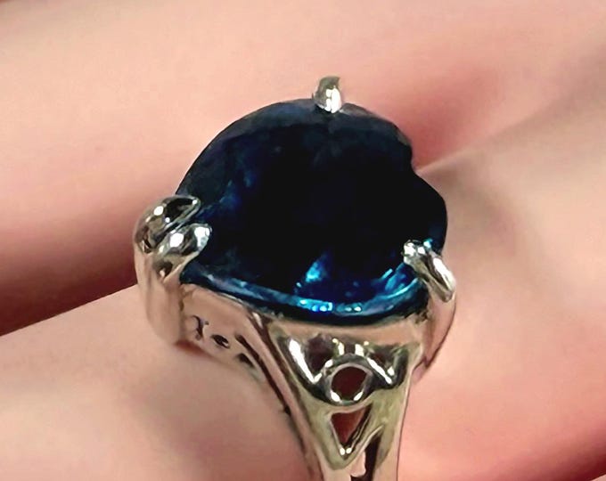 Sterling Silver 8.60 Ct Natural Ceylon Royal Blue Sapphire Heart Shaped Solitaire Ring – Size 7 – Free Sizing