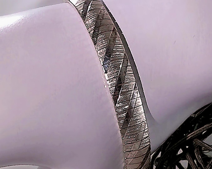 Vintage Italian Sterling Silver Omega Bracelet: Textured Design