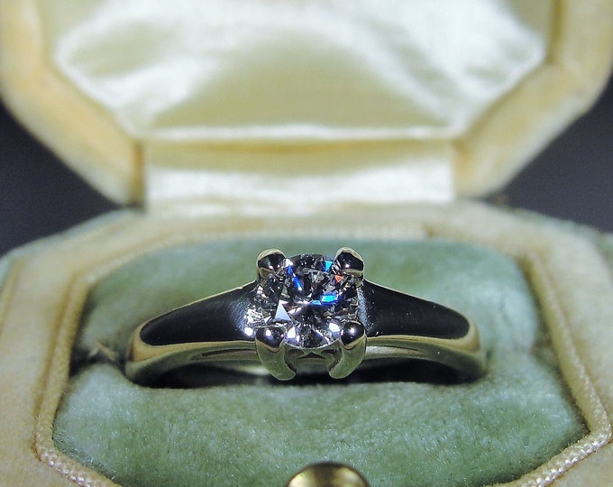 Engagement Ring, 14K White Gold Diamond Solitaire Engagement Ring, Wedding Ring, Anniversary Ring, Vintage Ring, Size 7, FREE SIZING!!