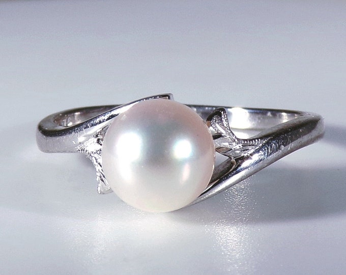 MIKIMOTO 14K White Gold Pearl Ring, 8mm Akoya White Pearl, Art Deco Bypass Pearl Ring, Engraved Leaf Design, Vintage Ring, Sz 8, FREE SIZING