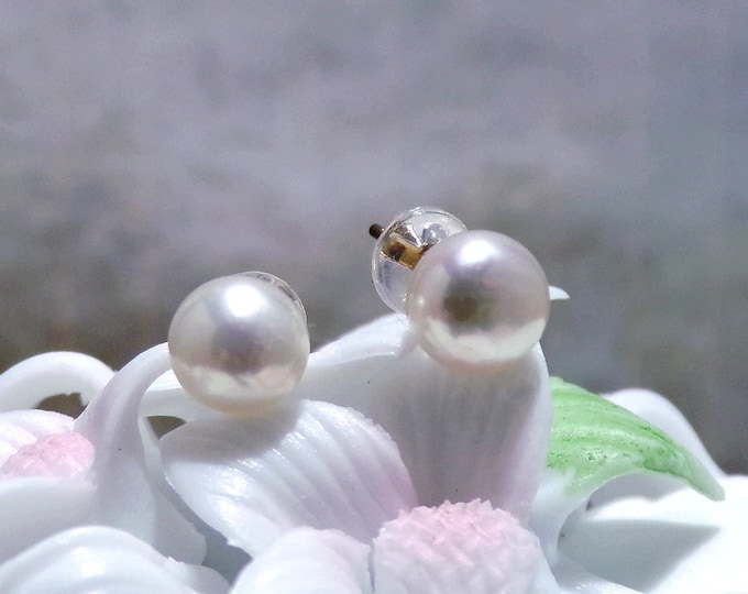 Natural Freshwater Button Style Pearl Stud Earrings - Sterling Silver with Yellow Gold Plating - Gold Vermeil - Vintage 6.5mm Pearl Earrings