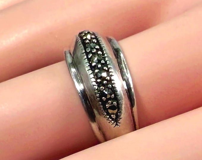 Sterling Silver Marcasite Domed Band Ring - Unisex Band - Size 7.5 – Vintage – Free Sizing