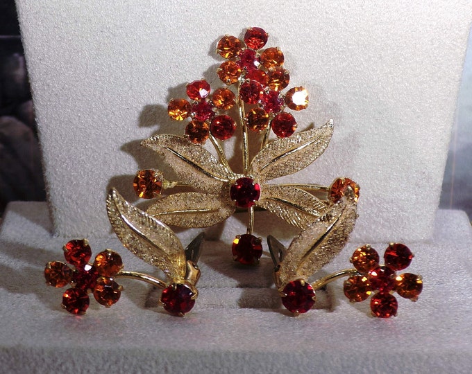 Austrian Brooch and ClipOn Earrings Jewelry Set - Vintage Orange Flower Brooch Set – Beautiful Autumn Fall Colors - Orange & Red Rhinestones