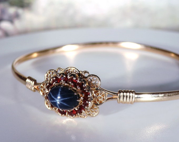 1970s Star Sapphire Bangle, 10K Star Sapphire & Garnet Bracelet, Filigree Setting, Lindy Star Sapphire, Garnet Gemstones, Vintage Bangle