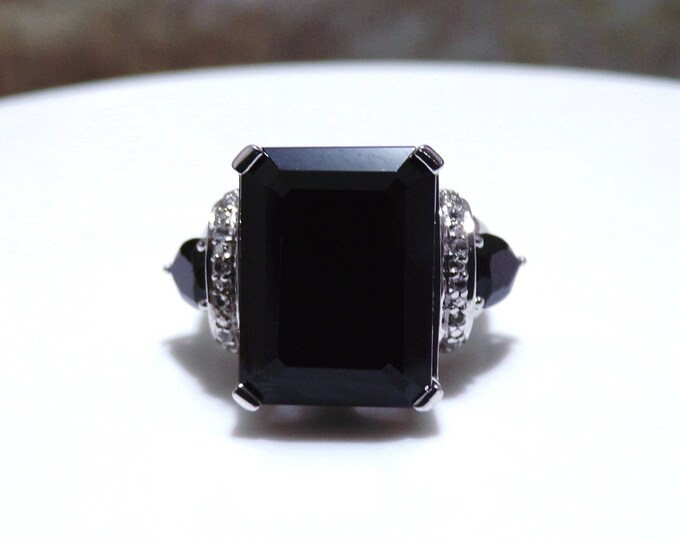 Onyx Ring, Black Emerald Cut Onyx with CZ Ribbon Accents Ring, Sterling Silver Ring, Black Ring, Large Ring, Size 6, FREE SIZING!!