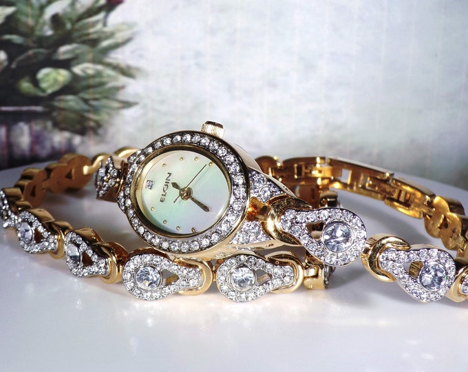 ELGIN Womens Rhinestone Encrusted Quartz Wrist Watch and Matching Bracelet Battery Operated Watch Analog Watch Vintage Wrist Watch