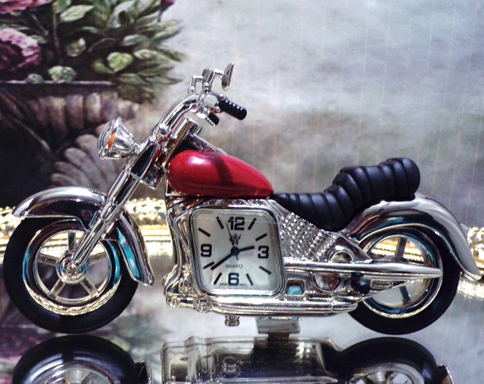 WATERBURY Motorcycle Miniature Clock, Presented by TIMEX, Quartz Clock, Analog Clock, Vintage Miniature Tabletop Motorcycle Clock
