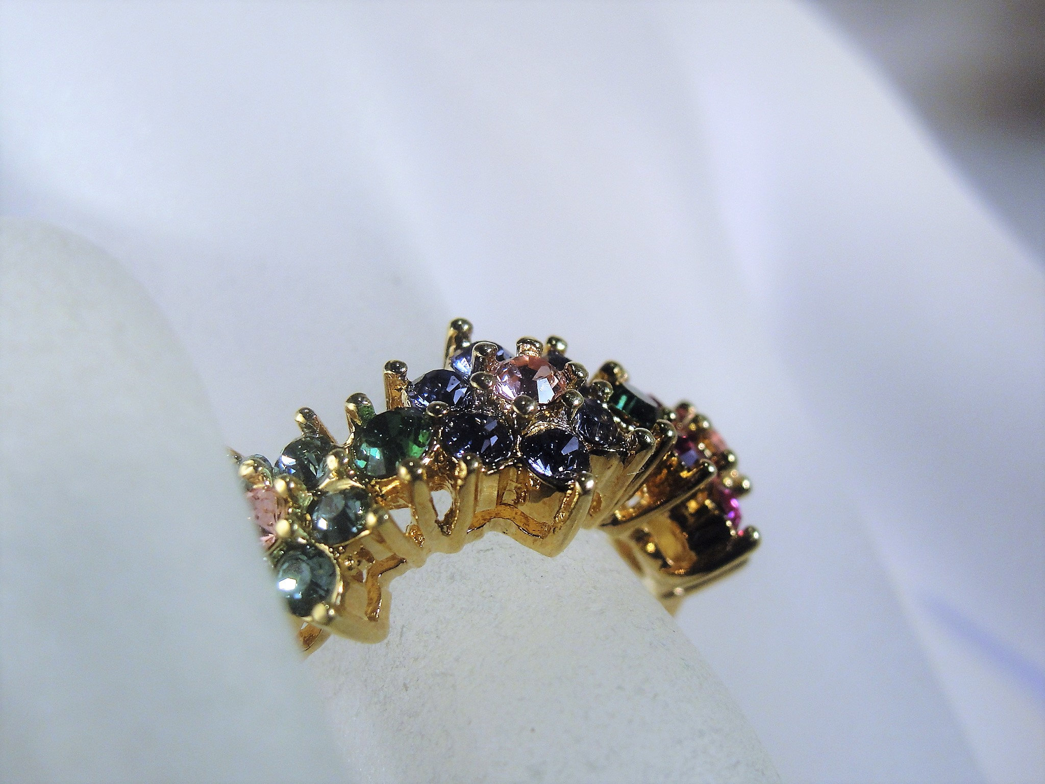 JOAN RIVERS Ring, 3 Flower Ring, Pastel Colored Flower Ring, Multi