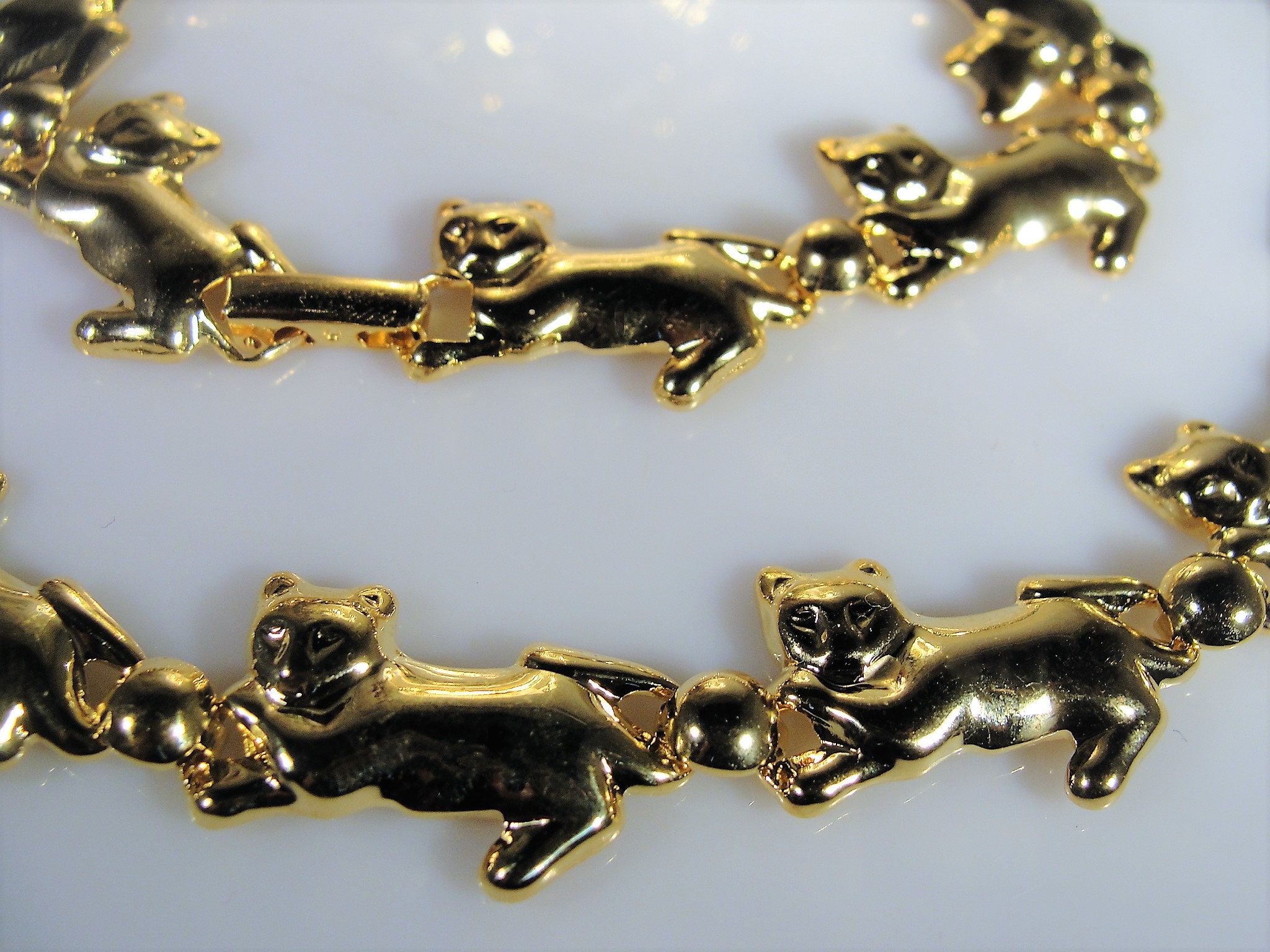 AVON Cats On Parade Jewelry Set, Cats Bracelet, Cats Necklace, Cats
