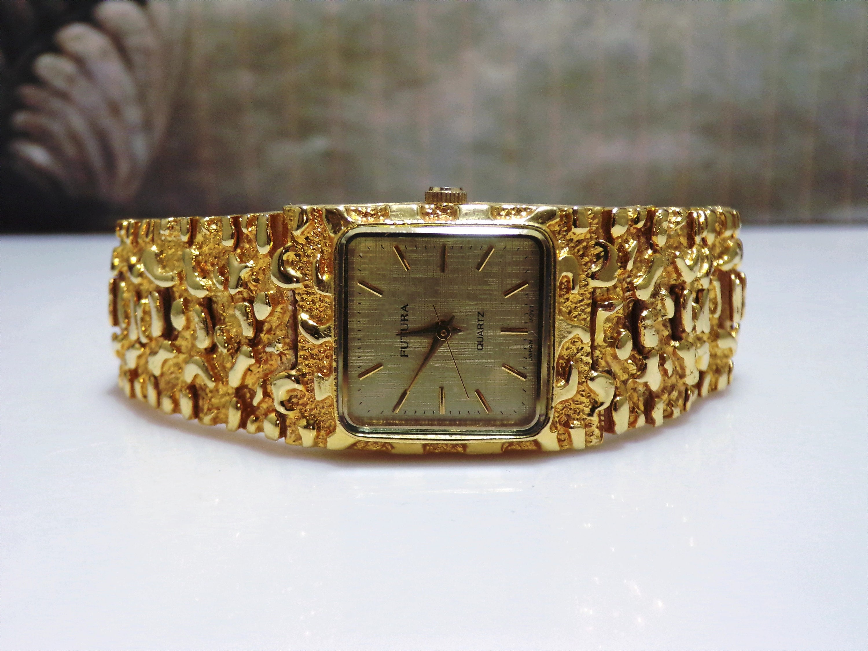 FUTURA Quartz Wrist Watch, Gold Plated Nugget Style Wrist Watch, Sleek ...