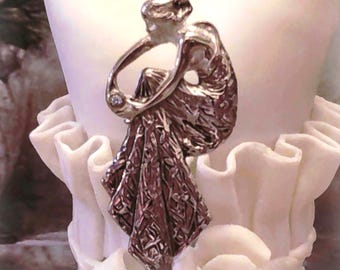 Jaren 40 vintage art-deco zilveren damesbroche: enkel strassteenaccent - delicate sculptuurstijlbroche