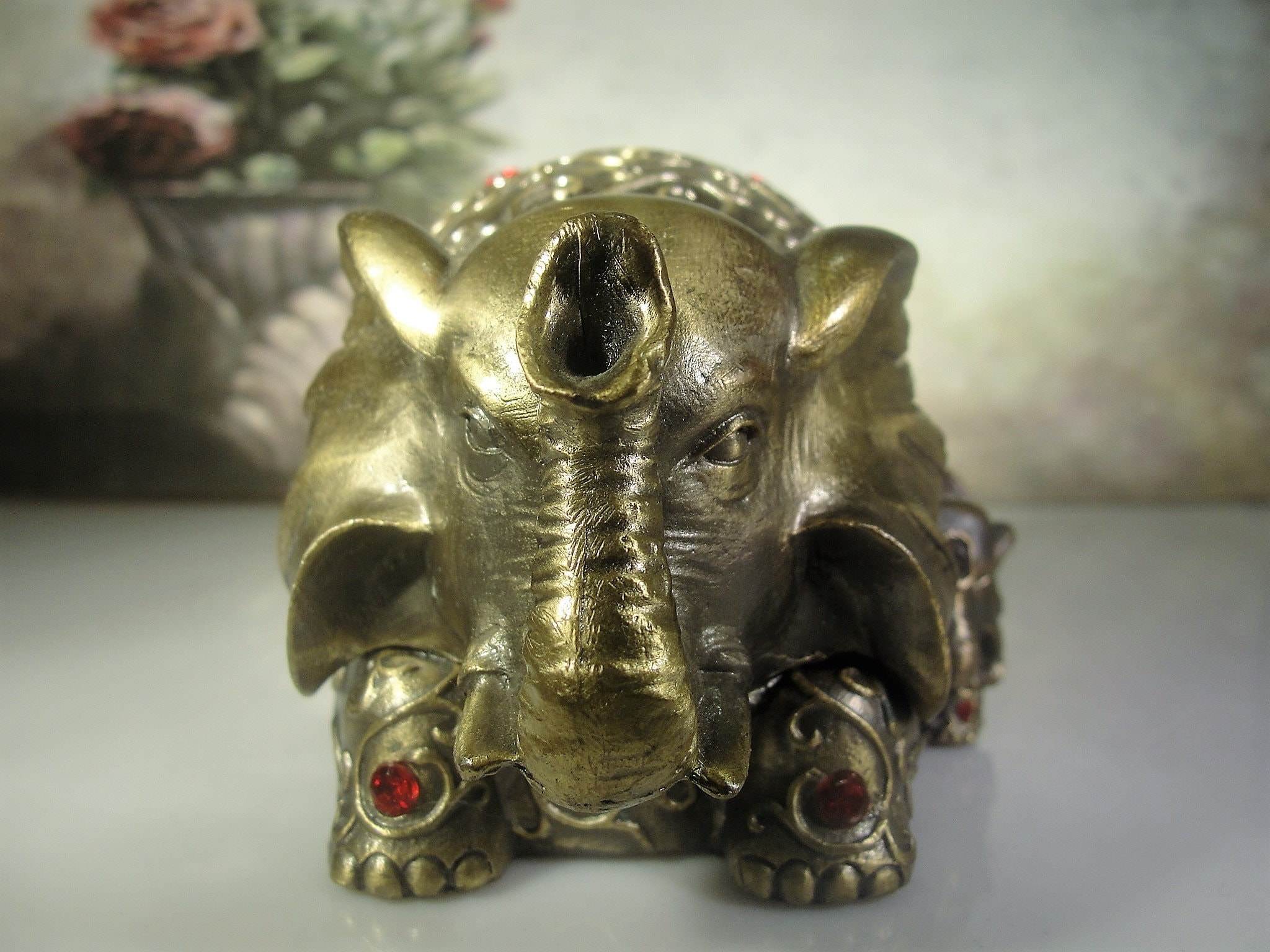 BOMBAY COMPANY, Brass Elephant Set, Rhinestone Encrusted Elephants