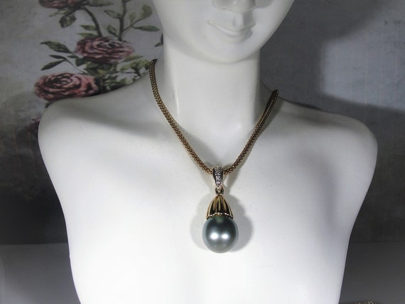 Black Pearl and Diamond Pendant, 14K Yellow Gold … - image 10