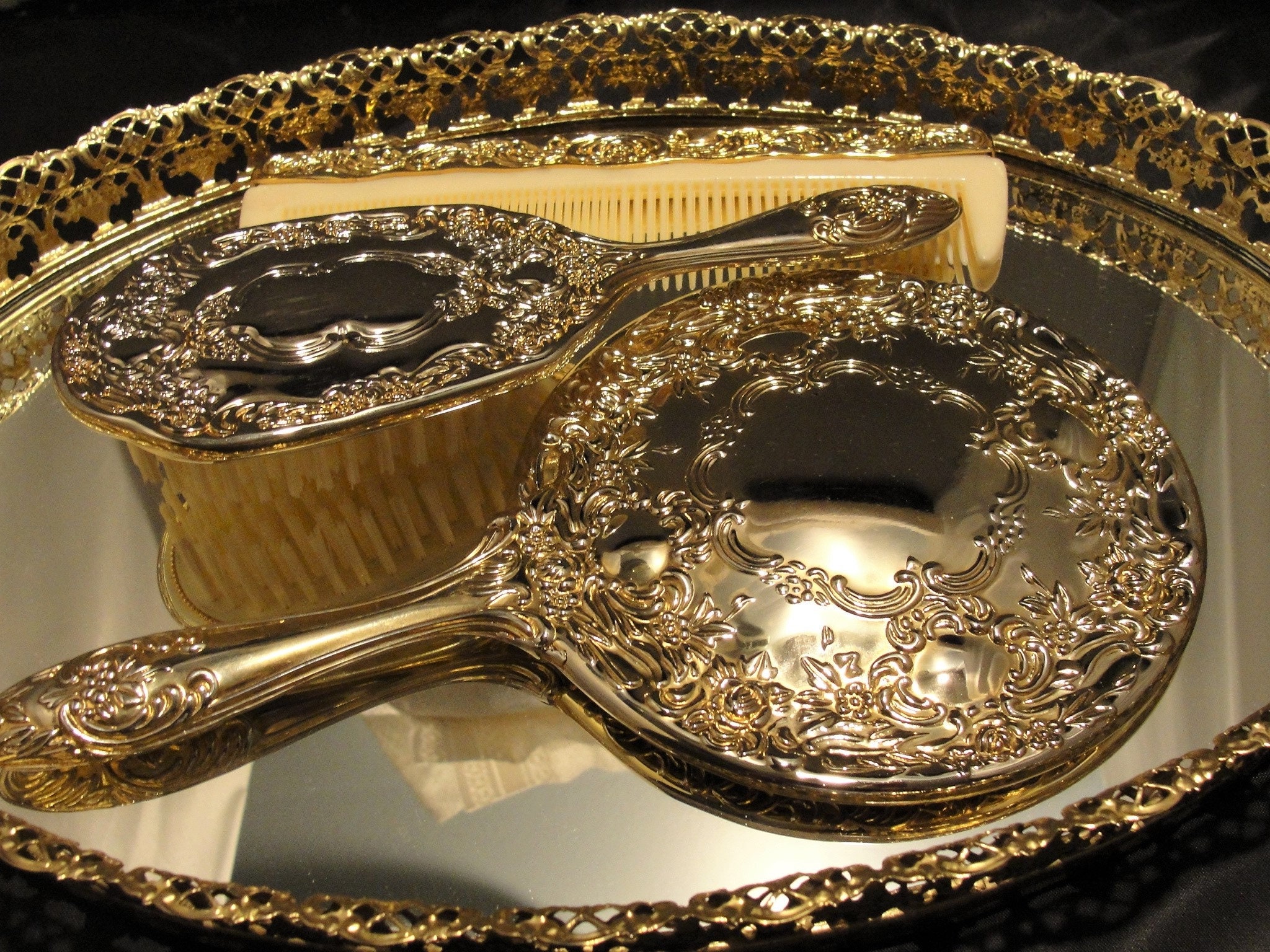 Bling 2024 vanity set