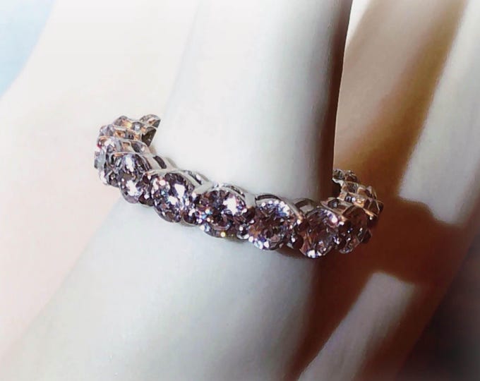 Moissanite Ring – 14K White Gold 1.5 CTW Anniversary / Wedding Band – Round Cut VVS1 Moissanite Gems – Size 7 – Vintage Ring - Free Sizing!!