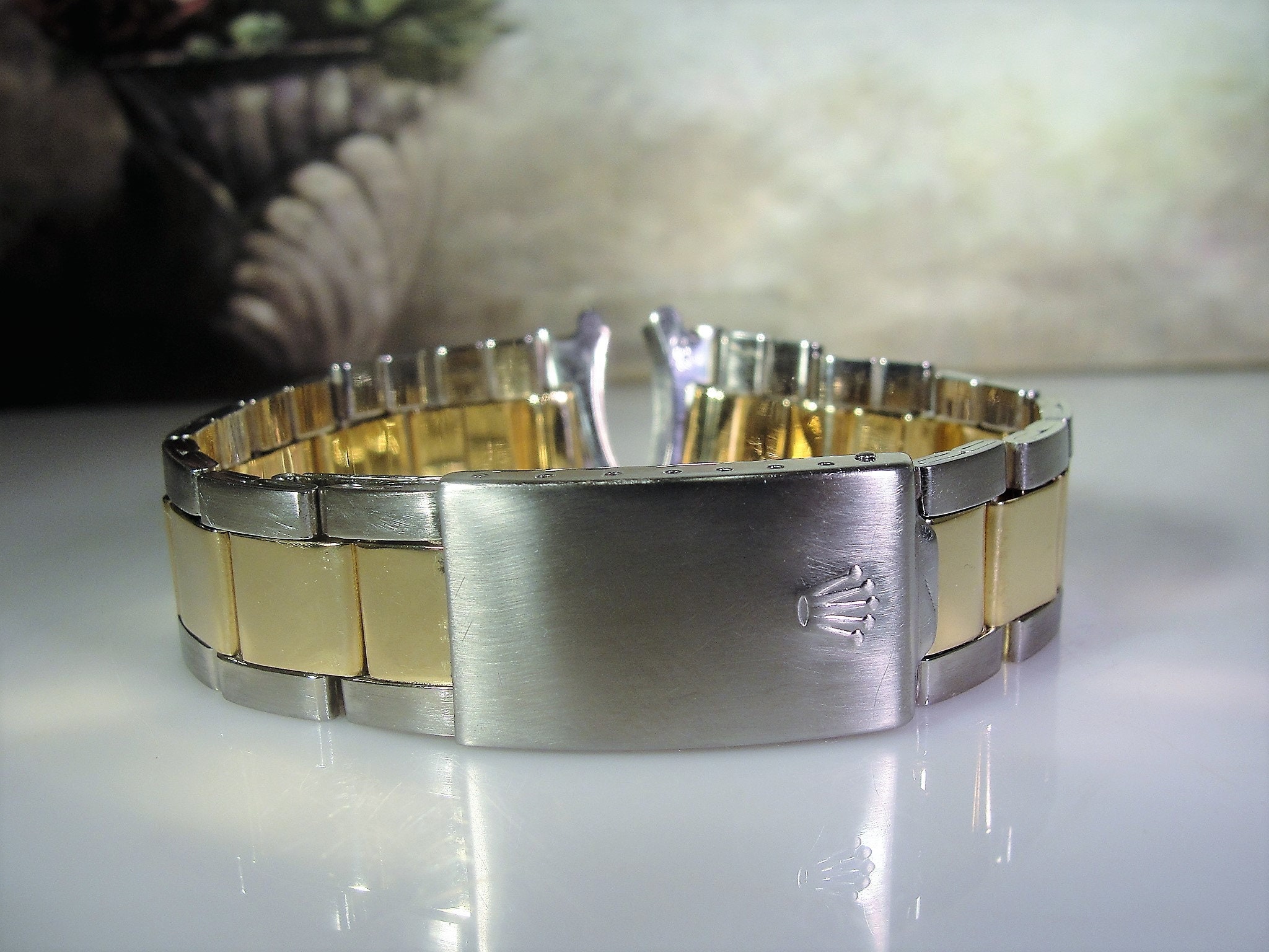 different watch band styles