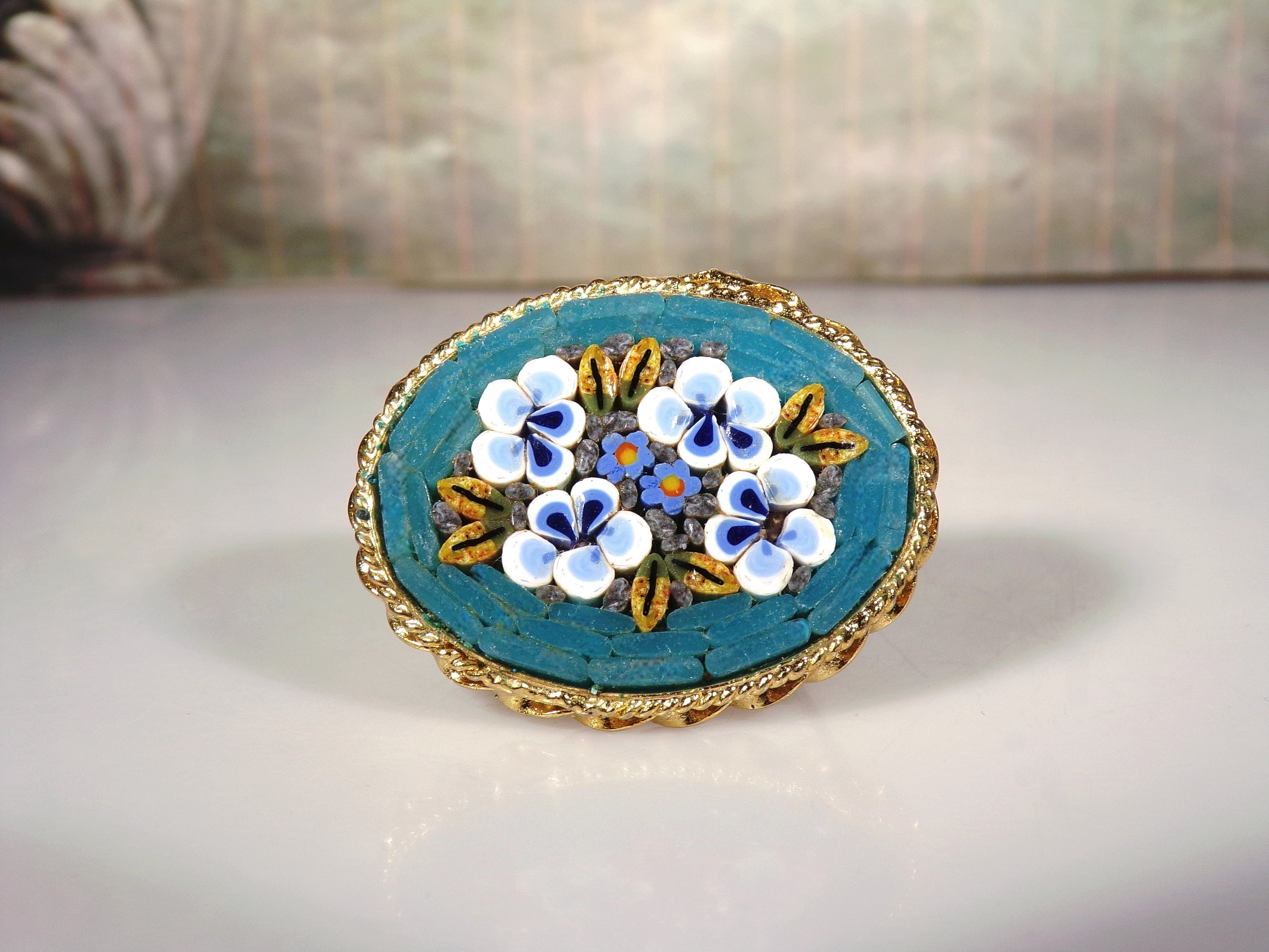 Broche Vintage Italienne En Micro Mosaïque Argentée 'Forget Me Not' - Motif Fleurs Et Feuilles