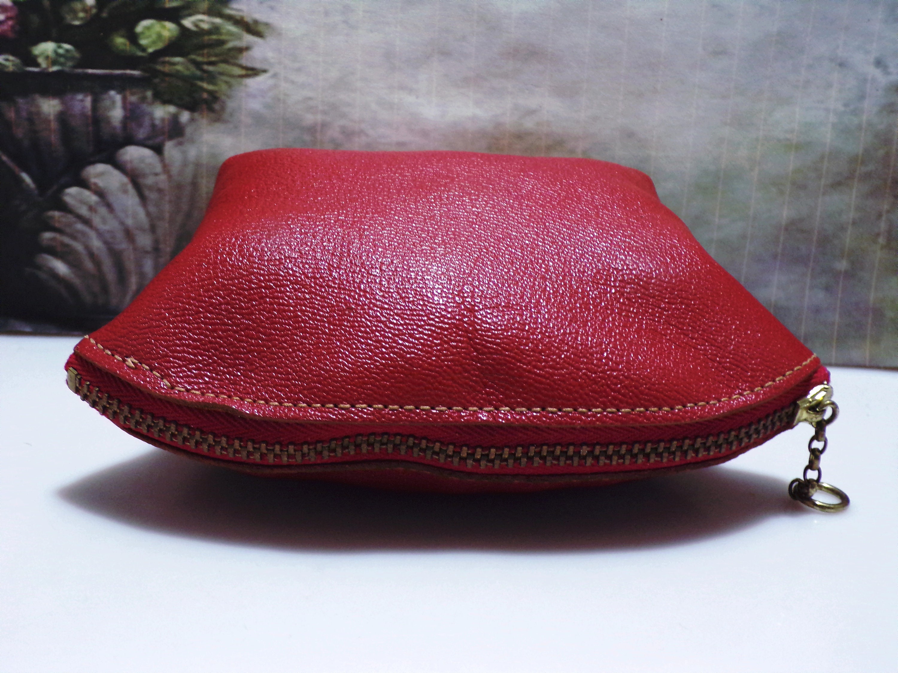 LA REINE French Opera Glasses, Red Leather Opera Glasses with a Red