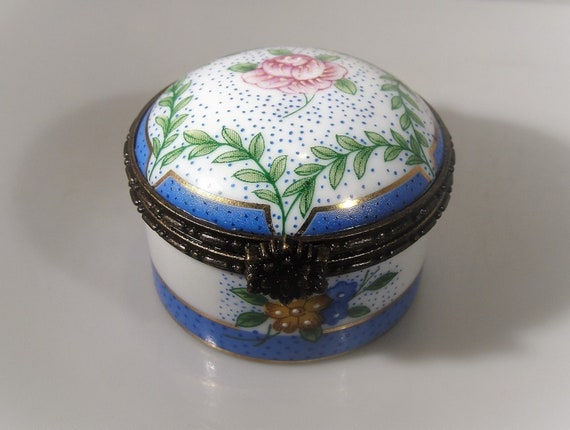 21+ Vintage Porcelain Trinket Box