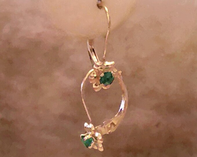 Teal Gemstone Flower Earrings – 10K White Gold Bluish-Green Synthetic Gemstone Latch Back Earrings – Floral Earrings – Vintage Earrings