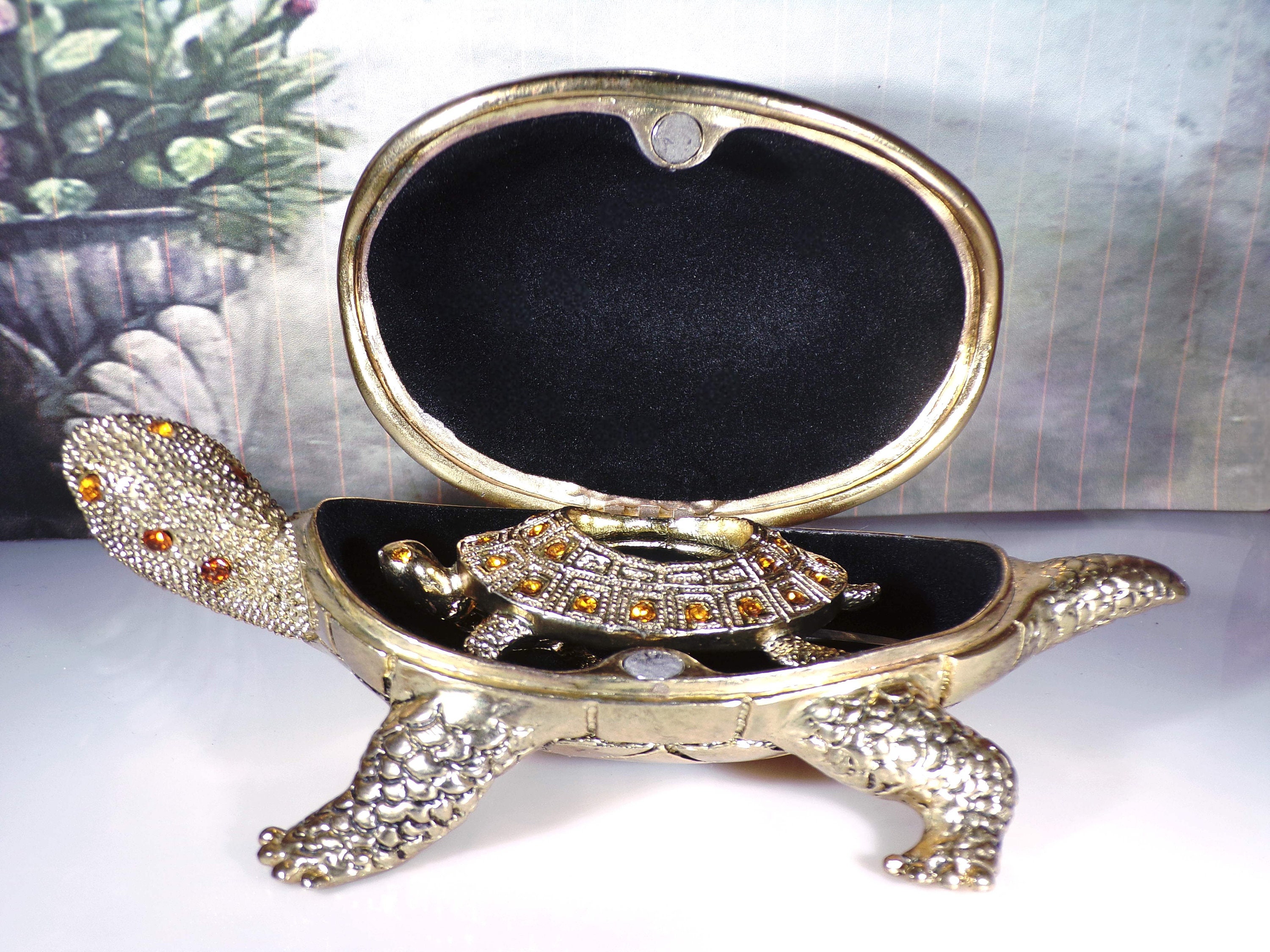 Brass Turtle Desk Set, Bombay Company 3 Piece Set, Turtle Paperweight, Turtle Letter Opener, Turtle Magnifying Glass, Turtle Trinket Box - Etsy Brass Turtle Desk Set, Bombay Company 3 Piece Set, Turtle Paperweight, Turtle Letter Opener, Turtle Magnifying Glass, Turtle Trinket Box - Etsy
