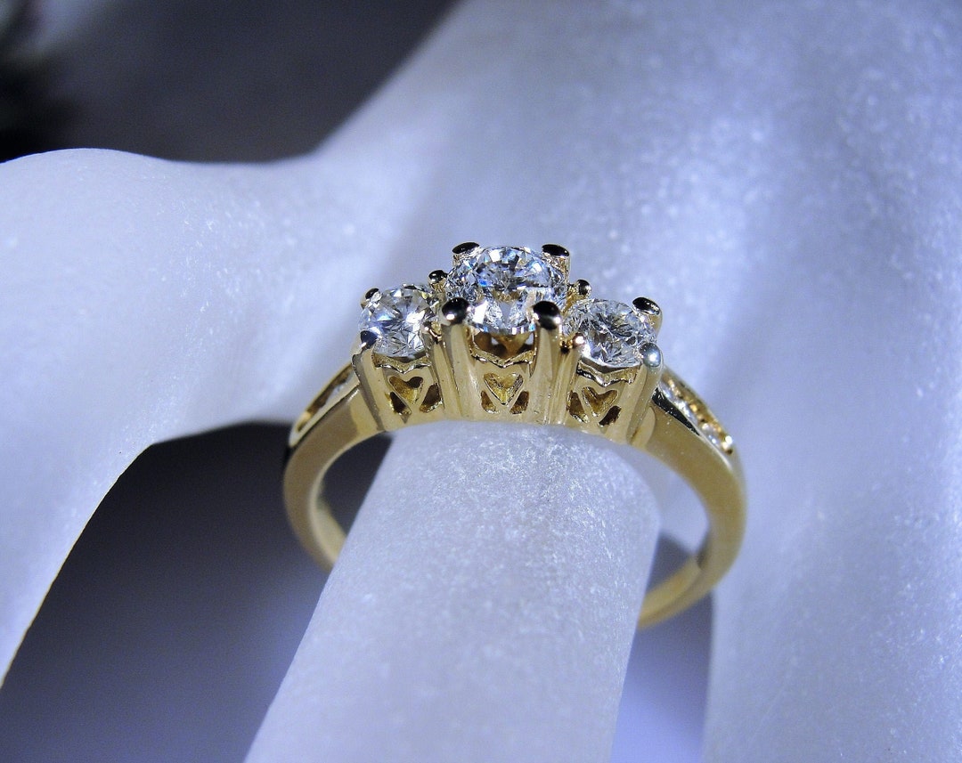 Buy Vintage 14K Gold Diamond Trilogy Ring: Hearts Mounting Size Free  Sizing Online in India