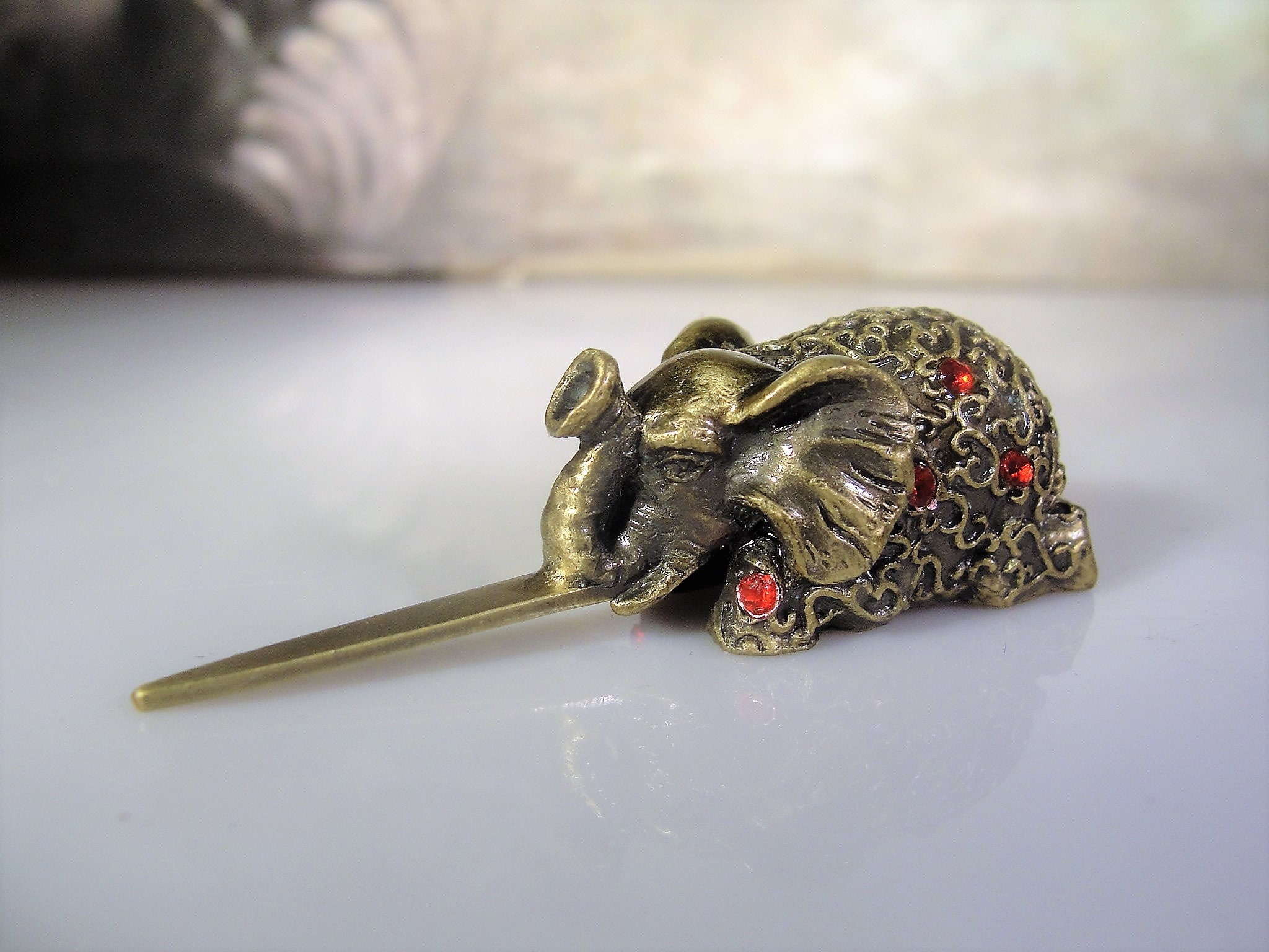 BOMBAY COMPANY, Brass Elephant Set, Rhinestone Encrusted Elephants