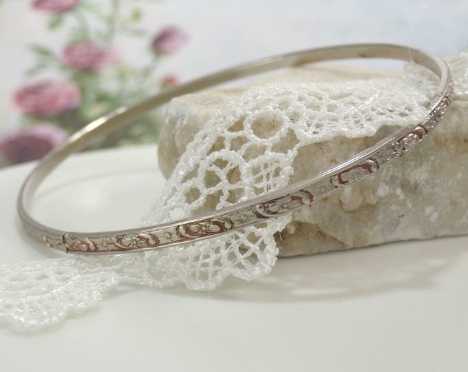Floral Engraved Bangle – Rhodium Plated Brass – Free Form - Vintage