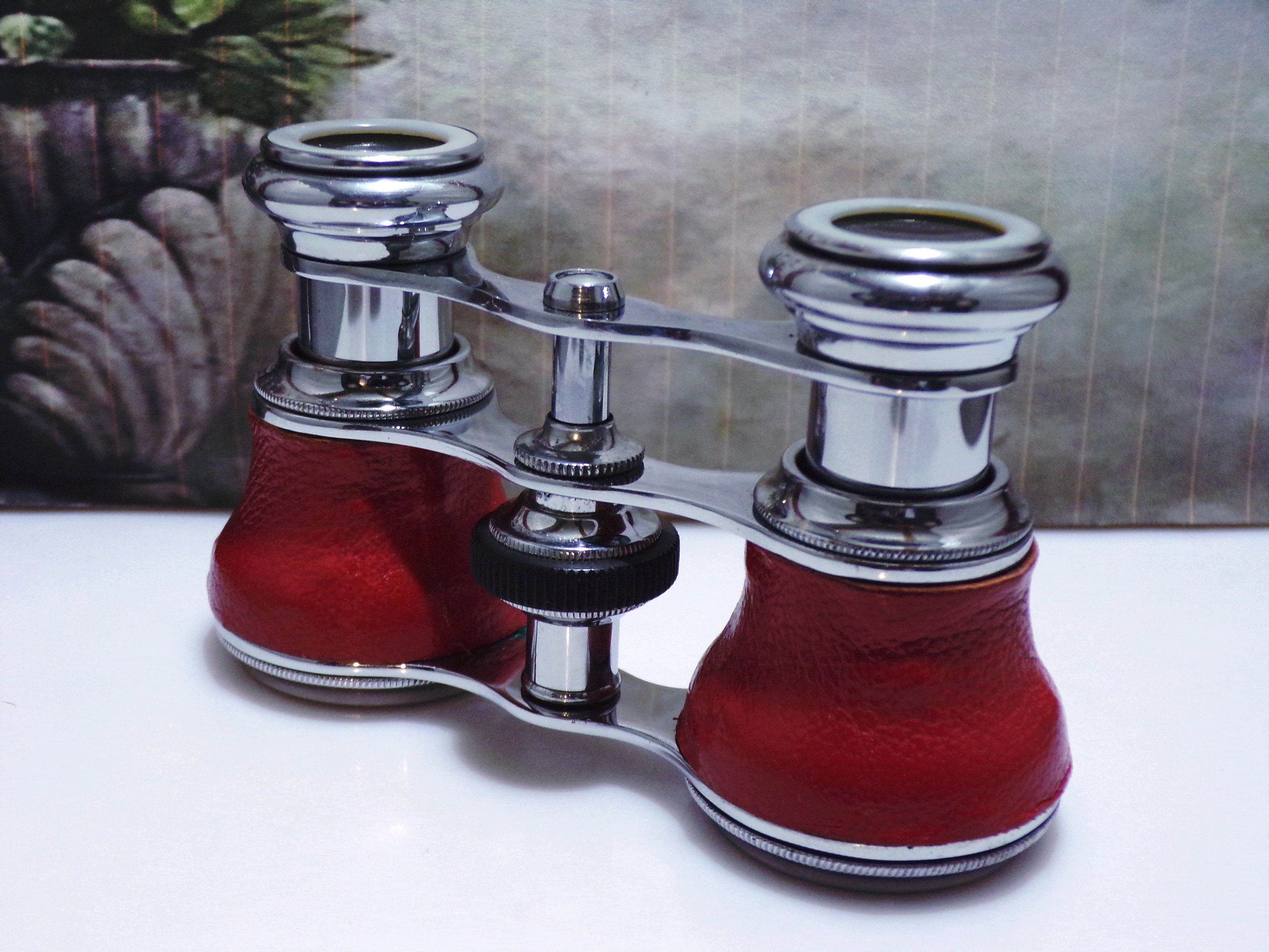 LA REINE French Opera Glasses, Red Leather Opera Glasses with a Red