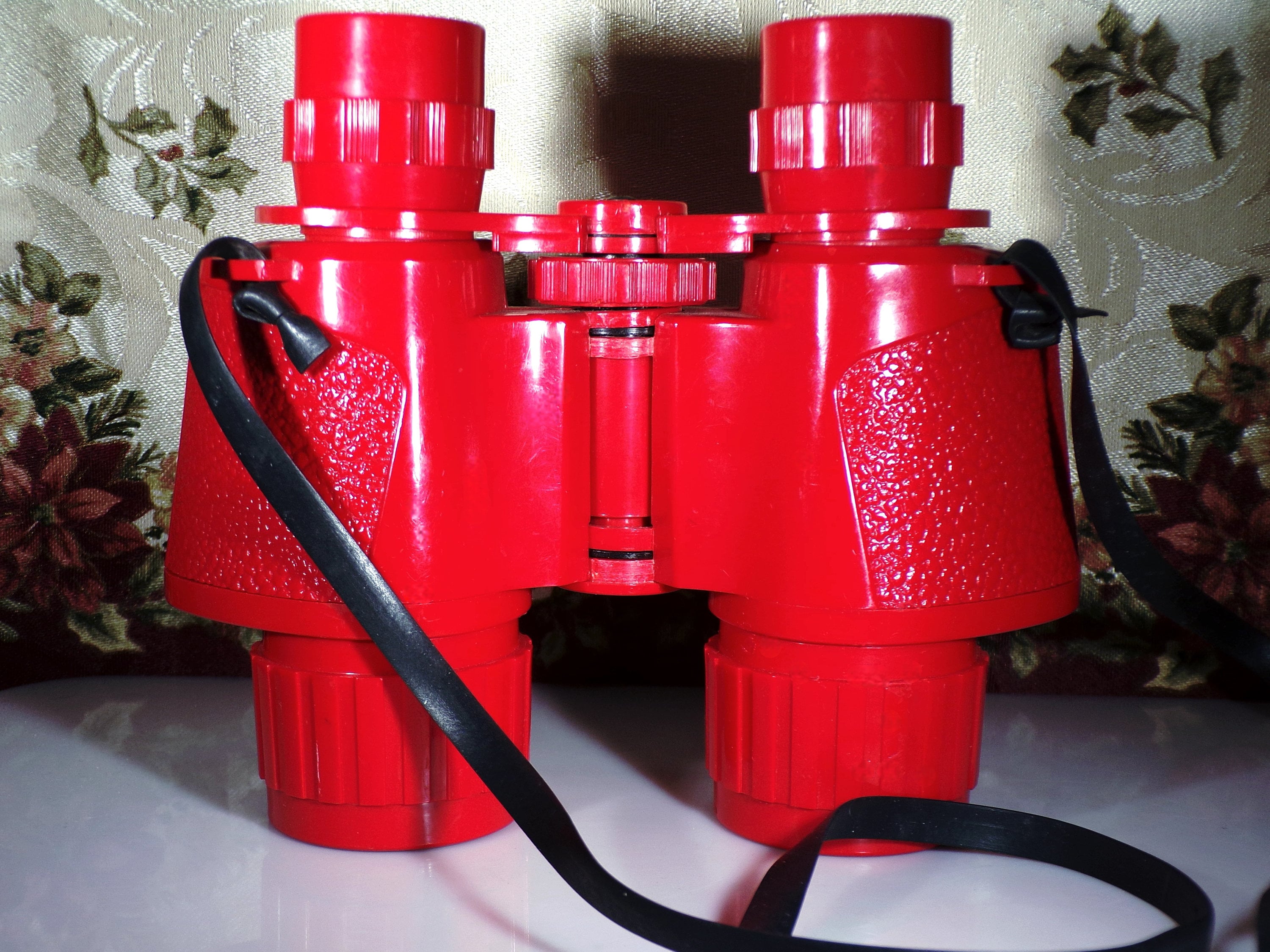Italian Red Binoculars with Hard Shell Case and Black Straps