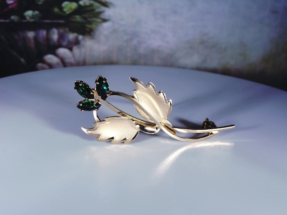 Vintage 14K Yellow Gold-Filled Green Marquise Cry… - image 1