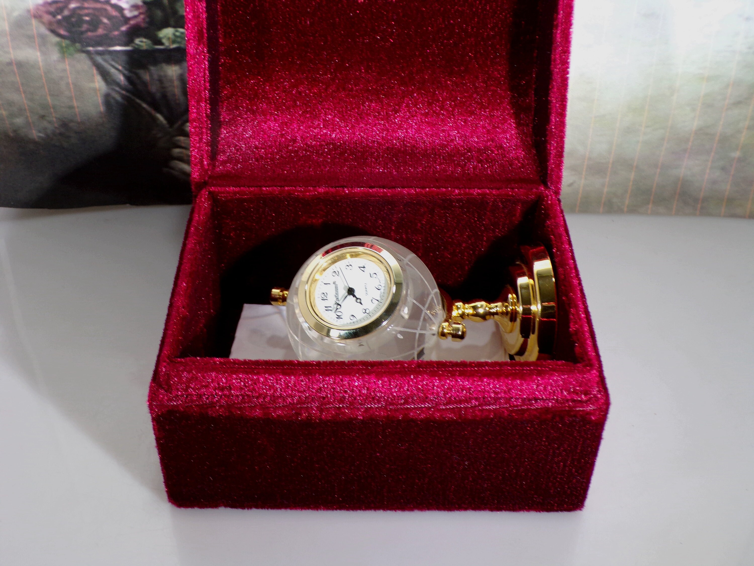 PLATINUM Etched Crystal Desktop Globe Clock, Miniature Quartz Clock