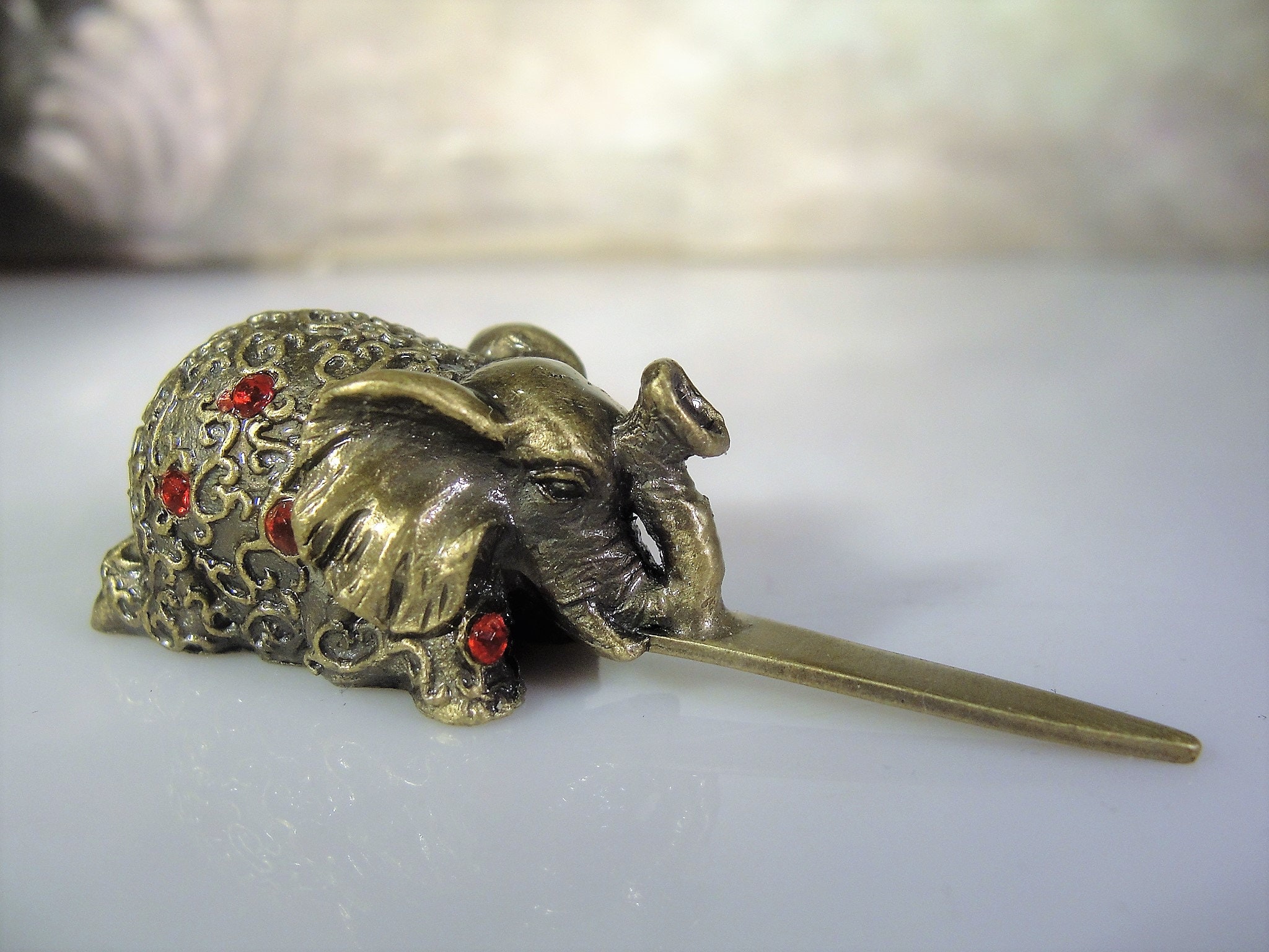 BOMBAY COMPANY, Brass Elephant Set, Rhinestone Encrusted Elephants