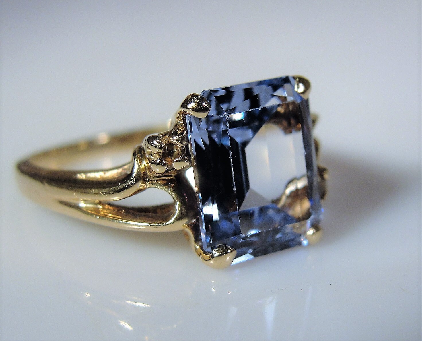 18K Aquamarine Ring, Aquamarine and Diamond Ring, Blue Aquamarine Ring