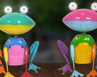 Solar Lighted Frog Statues