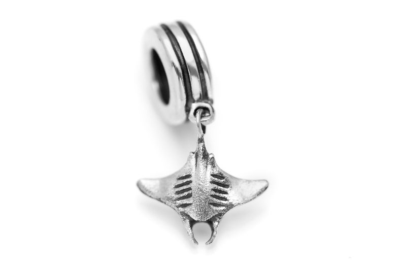 Manta Ray Charm 038-Fits Pandora Charm Bracelets, Manta Ray Pendant, Manta Ray Necklace, Ocean Charm, Animal Charm, Sterling Silver or Gold image 2