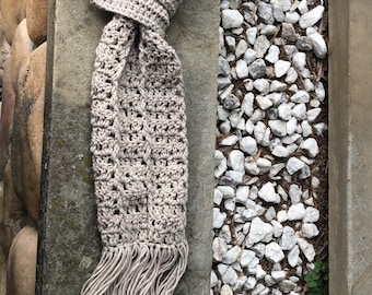 Perfect fall scarf with two button collar