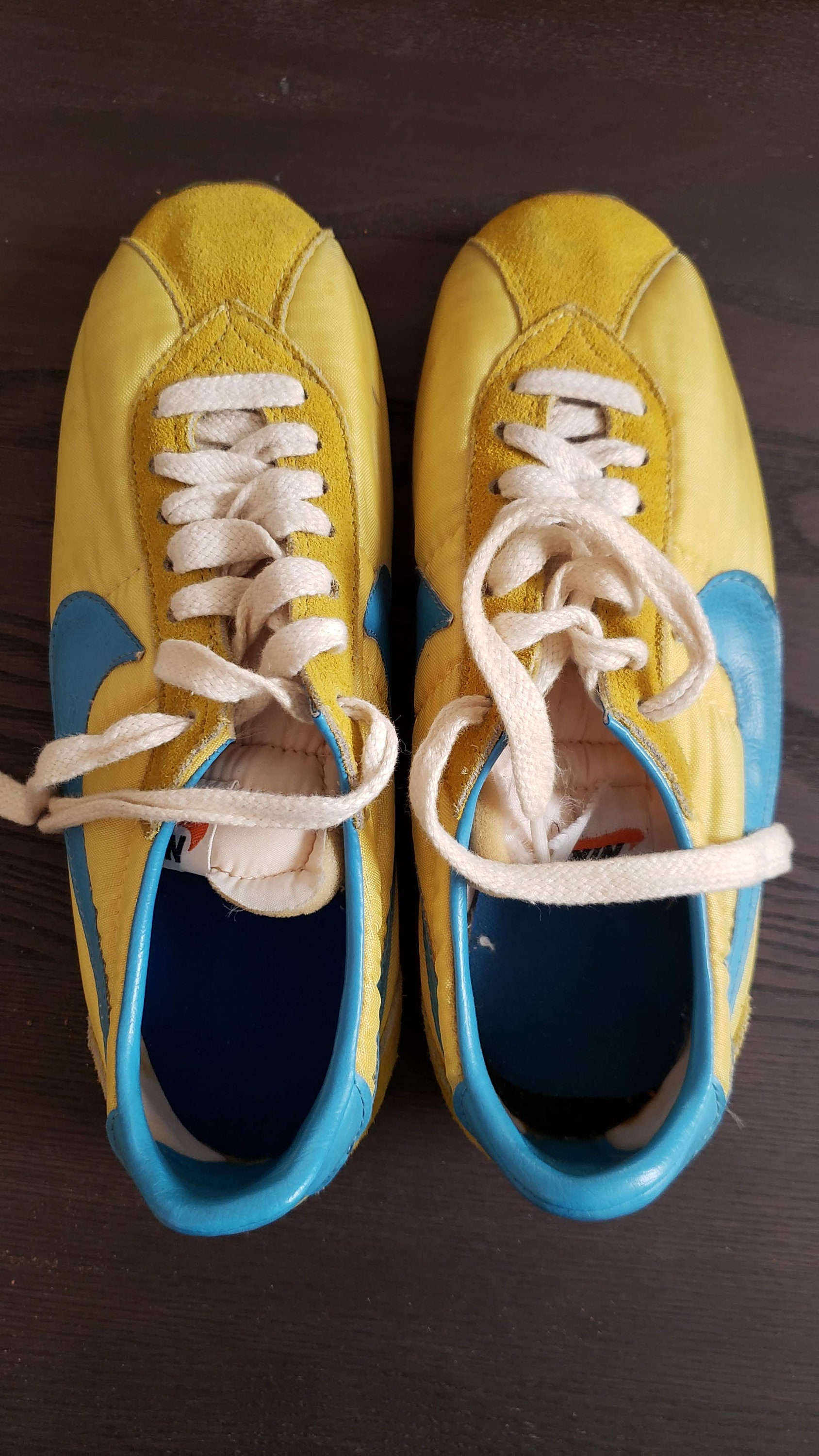 Nike Collectibles Waffle Trainers Running Shoes Ladies Yellow and