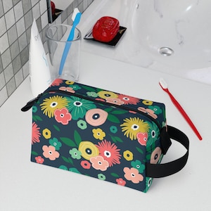 Floral Toiletry Zipper Bag, Travel Organizer, Makeup Pouch, Cosmetic Bag, Floral Print, Gift for Her
