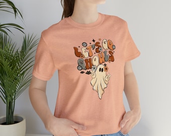Camiseta fantasma floral retro, camisa Let's Go Ghouls, manga corta unisex, camisa de Halloween, regalo amante de los fantasmas