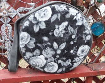 Frame drum bag, 15 inch carrying case, hoop drum bag, drum bag, Shaman drum bag, hand drum case, Gift for drummer, drum bag with strap