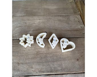 Vintage 1992 Pillsbury Doughboy Set of 4 Cookie Cutters shapes Heart Moon baking