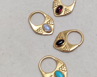 Triangle Septum Gold Vermeil