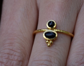 Dainty Onyx Ring