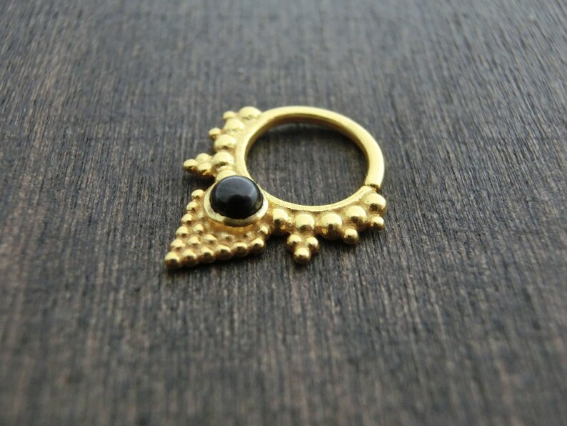 Tribal Gold Septum\u239cPyramid