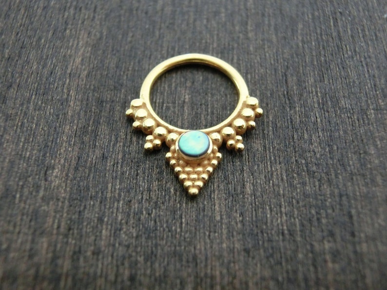 Tribal Gold Septum\u239cPyramid
